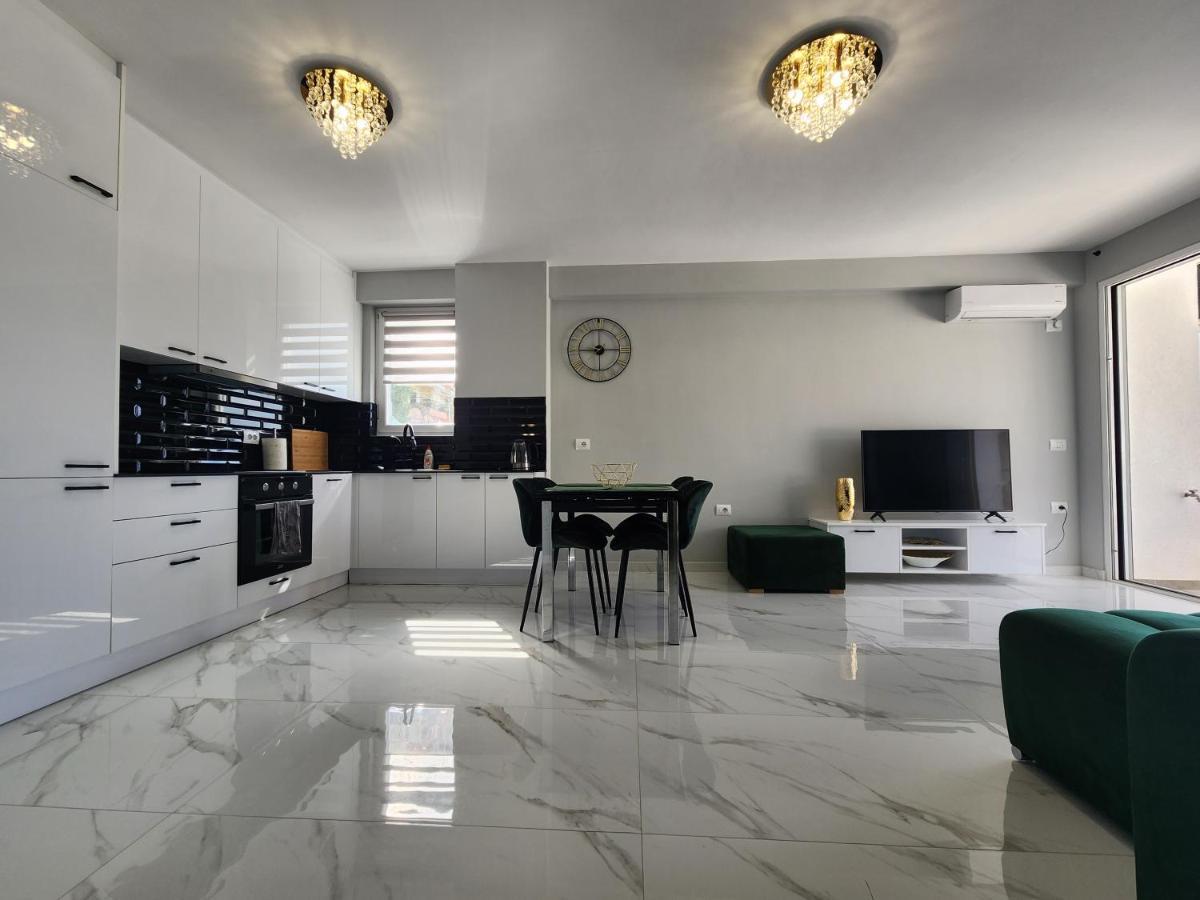 Amazing Sea View Apartment ساراندا المظهر الخارجي الصورة