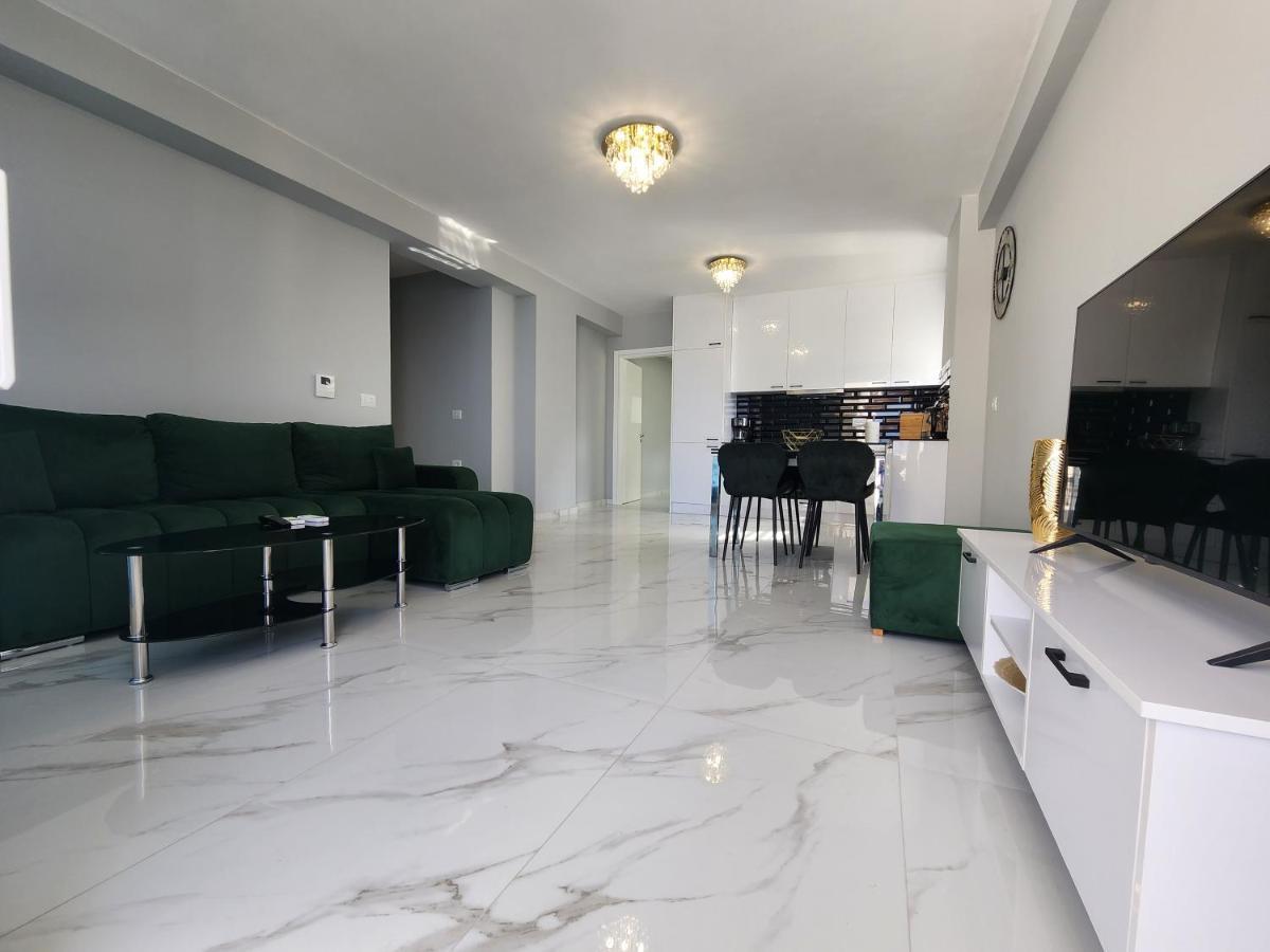 Amazing Sea View Apartment ساراندا المظهر الخارجي الصورة